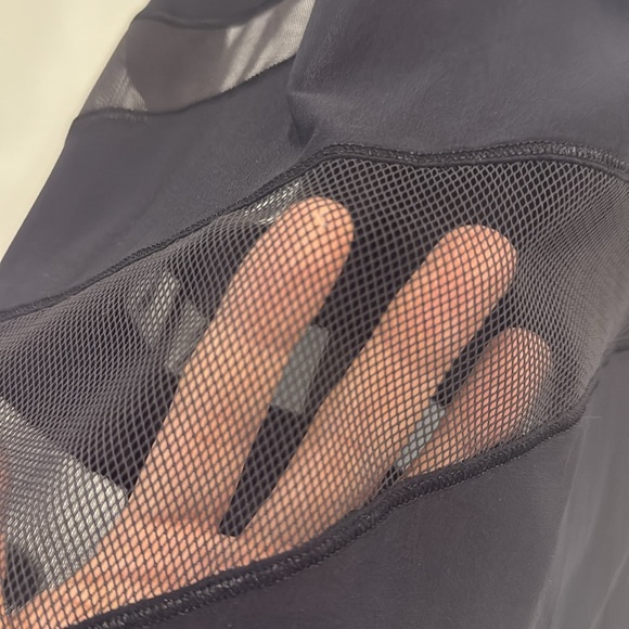 🏴 Lululemon Black Sheer Tank Top size 14 - Picture 4 of 8